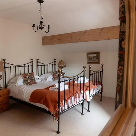 Σπίτι διακοπών Hazel Brow - Retreat With Alpaca Walks, Farm & Hot Tub Available