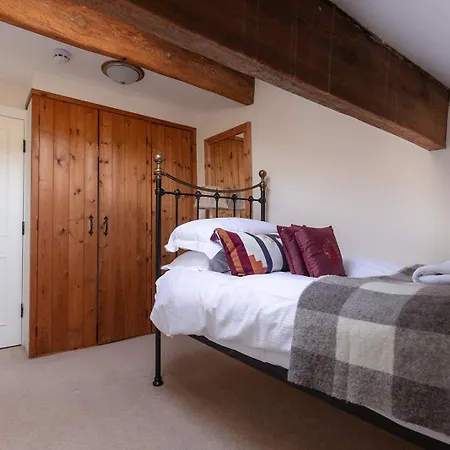 Σπίτι διακοπών Hazel Brow - Retreat With Alpaca Walks, Farm & Hot Tub Available