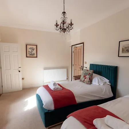 Hazel Brow - Retreat With Alpaca Walks, Farm & Hot Tub Available * Feetham