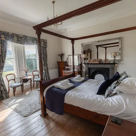 Hazel Brow - Retreat With Alpaca Walks, Farm & Hot Tub Available