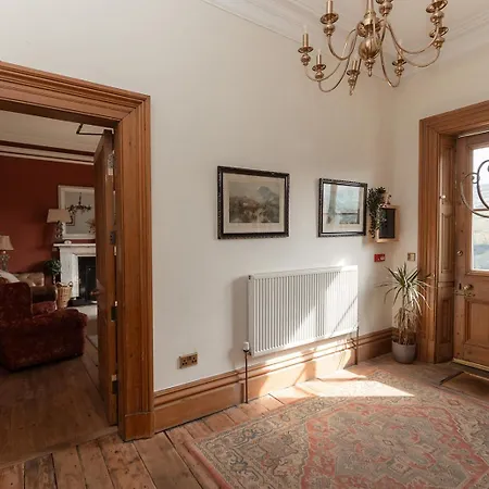 Hazel Brow - Retreat With Alpaca Walks, Farm & Hot Tub Available Feetham