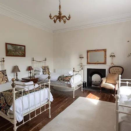 Hazel Brow - Retreat With Alpaca Walks, Farm & Hot Tub Available