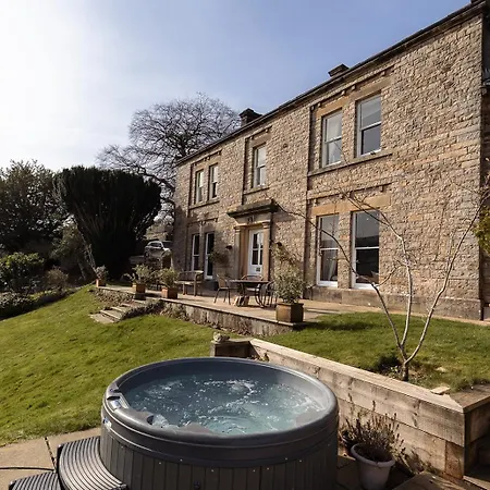 Hazel Brow - Retreat With Alpaca Walks, Farm & Hot Tub Available * Feetham